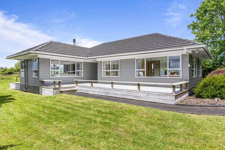 113 Boord Crescent Kumeu_3