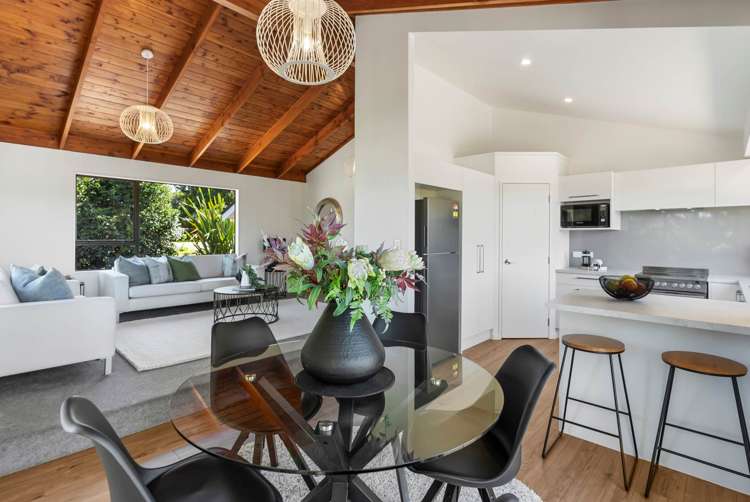 22 Reynolds Place Torbay_6