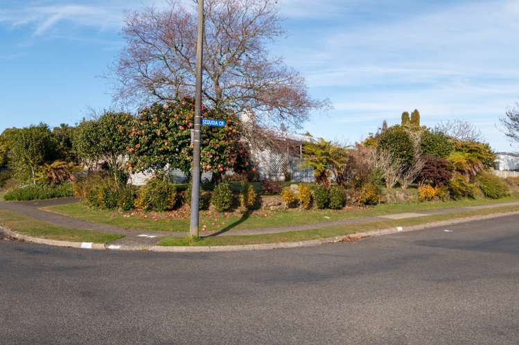 2 Sequoia Crescent Owhata_14