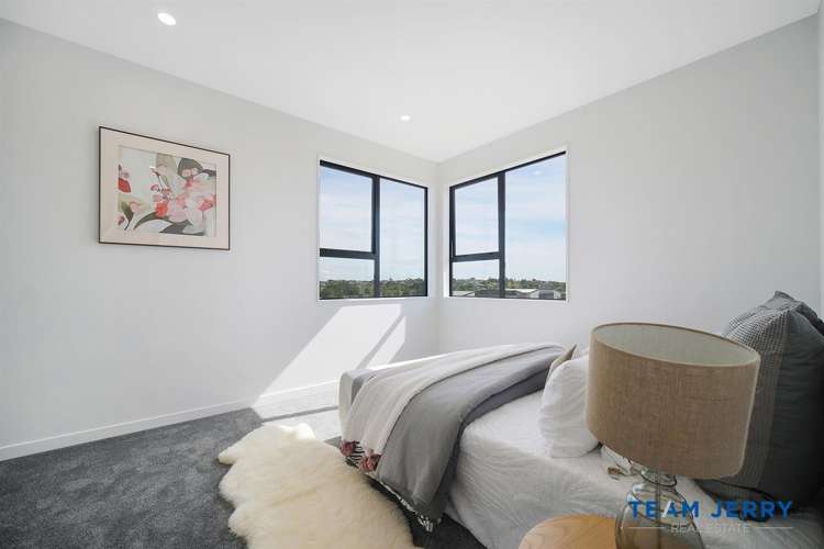 1 Heketara Way Westgate_11