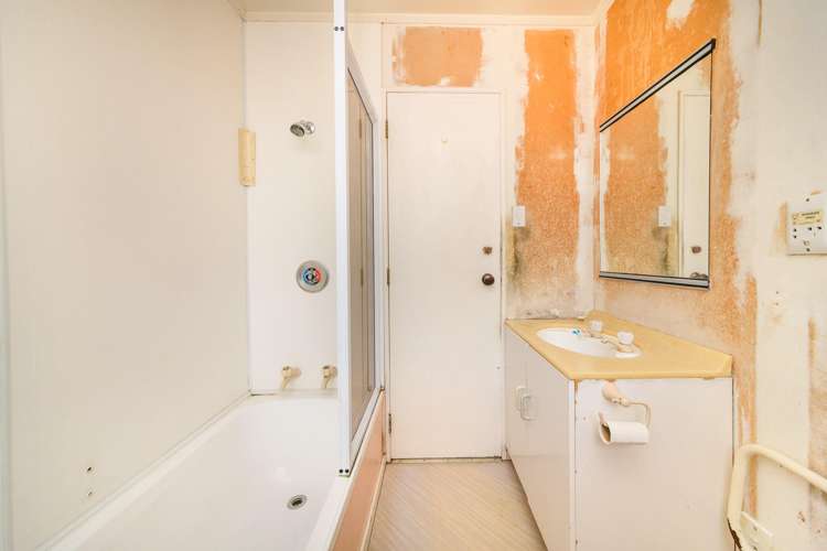 2 Tiller Close Kelvin Grove_10