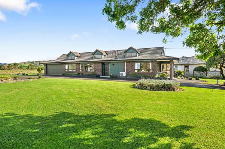 2 Bays Road Orere Point_12