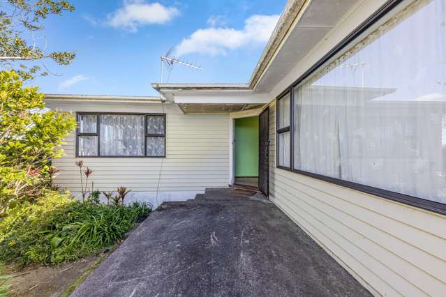 15 Tindall Crescent Otara_1