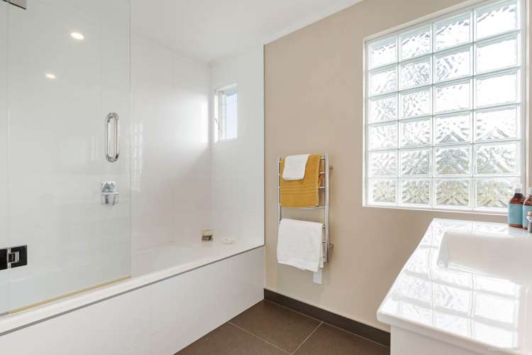 19 Newhaven Terrace Mairangi Bay_17