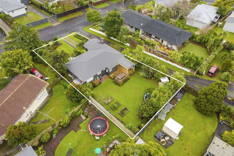 10 Taioma Crescent Te Atatu Peninsula_25