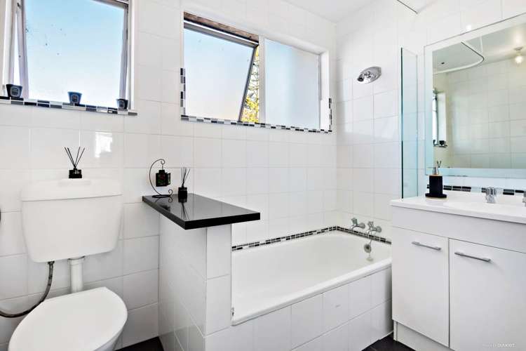 5/77 West Coast Road Glen Eden_9