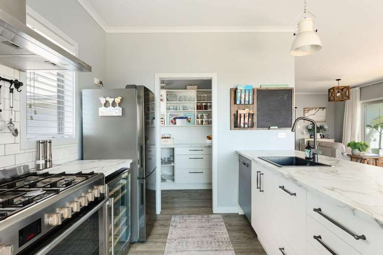 165 Rowesdale Drive_4