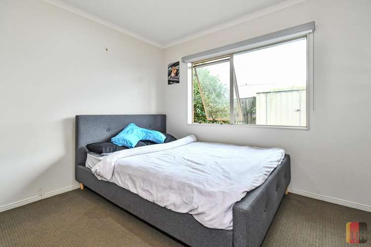 48 Turnberry Drive Wattle Downs_11