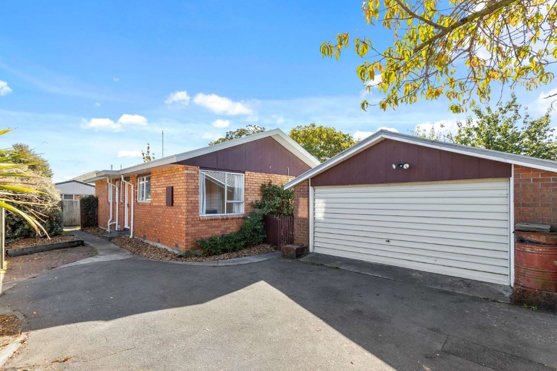 2/23 Brougham Street Addington_0