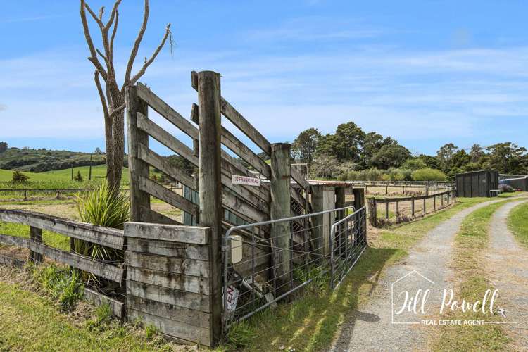 32 Franklin Road Paparoa_31