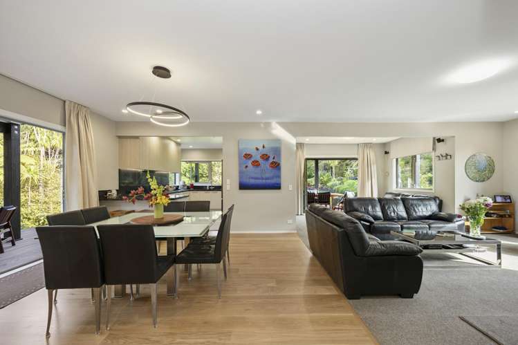 149K Glengarry Road Glen Eden_16