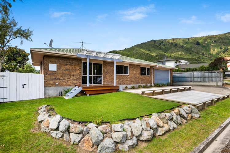67 Moana View Road Waikawa_2