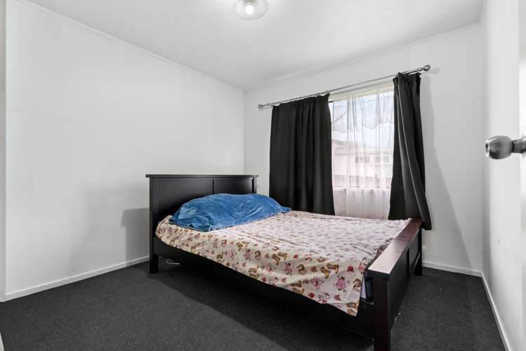 1/12 Tamworth Close Manurewa_5