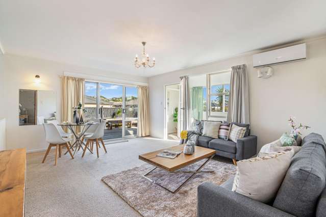 1/137 Centreway Road Orewa_4
