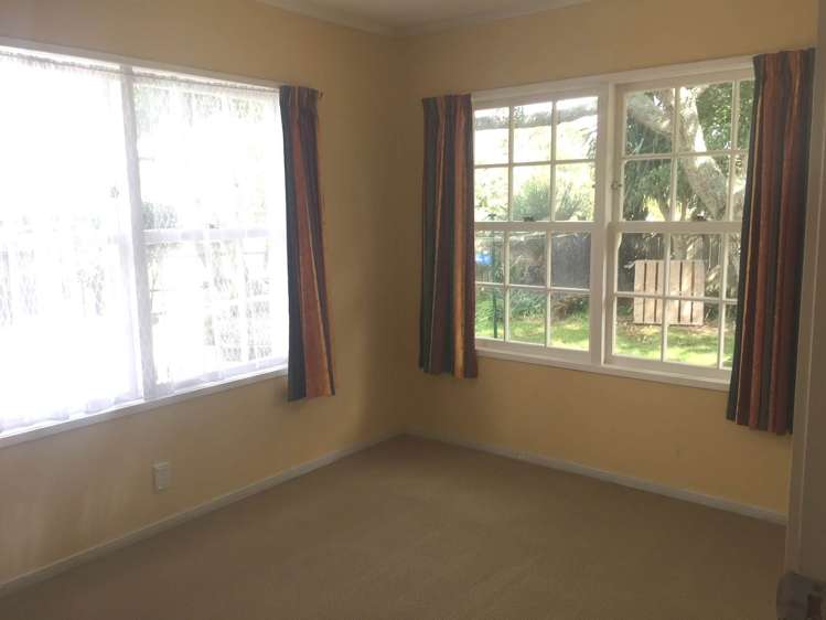 12 Hemsway Place Sunnyhills_17