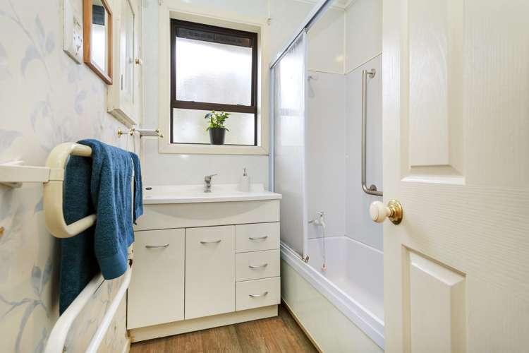 2 Ryan Grove Tawa_14