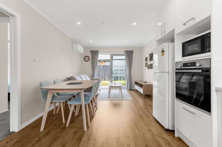 2/7 Rutherford Street Chedworth_6