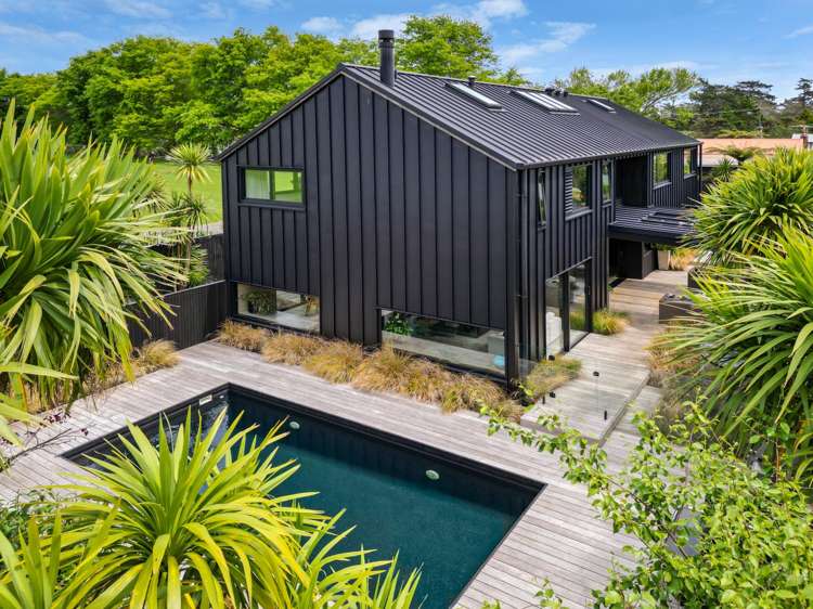 60 Churchouse Road Greenhithe_13