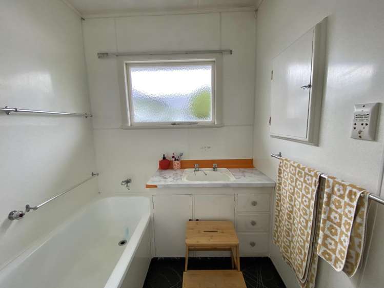 27 Andrew Street Stoke_12