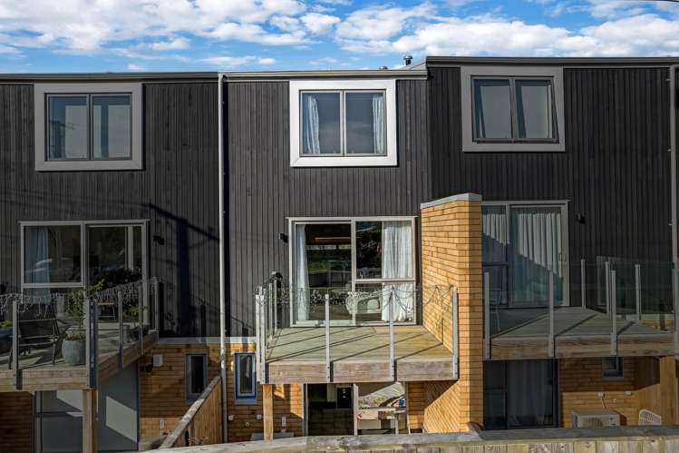 73 Helen Jenepher Lane Mount Wellington_12