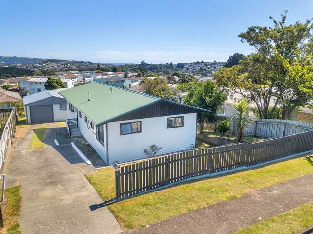 71 Arahura Crescent Waitangirua_1