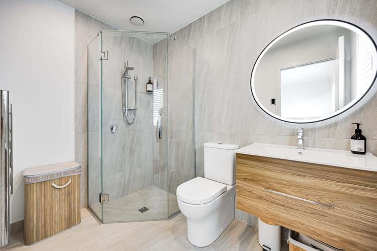 2 Awatiro Drive Kaukapakapa_12