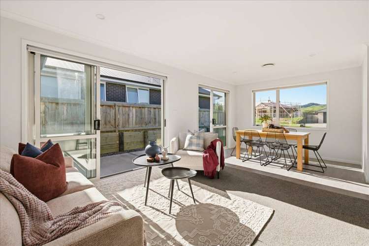 6 Kohekohe Drive Owhata_3