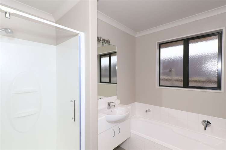 32 Heathfield Avenue Huntington_15