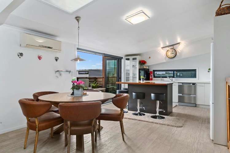 8 Ashley Place 1131_5