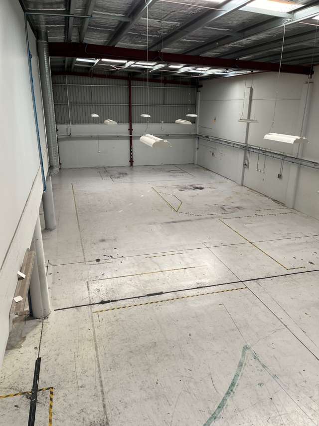 Unit A/8 Target Court Wairau Valley_3