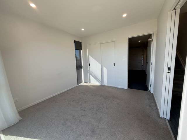 1/18 Hetherington Road Ranui_2