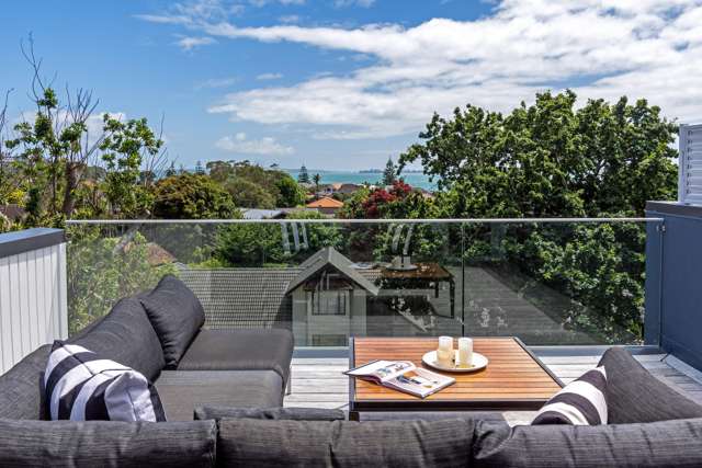 Modern Coastal Luxury in Macleans Zone