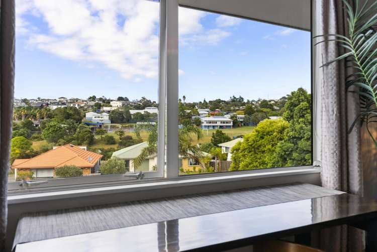 53 Donald Street Stanmore Bay_10