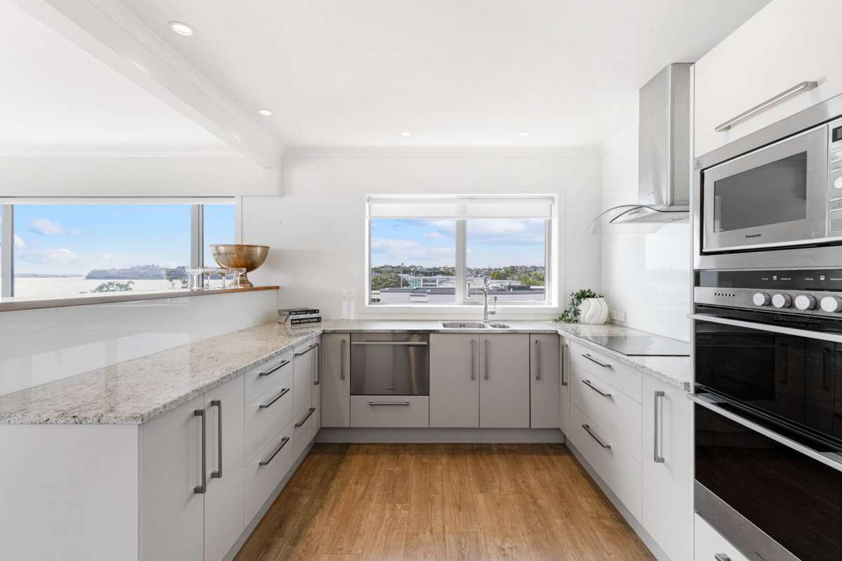 4/205 Tamaki Drive_3