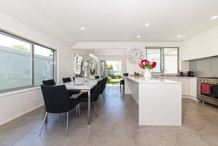 21 Seacliffe Avenue Belmont_12