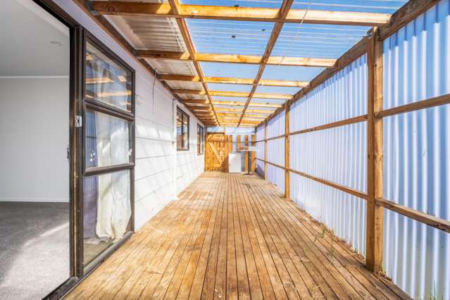 1/6 Hatherley Place Clendon Park_2