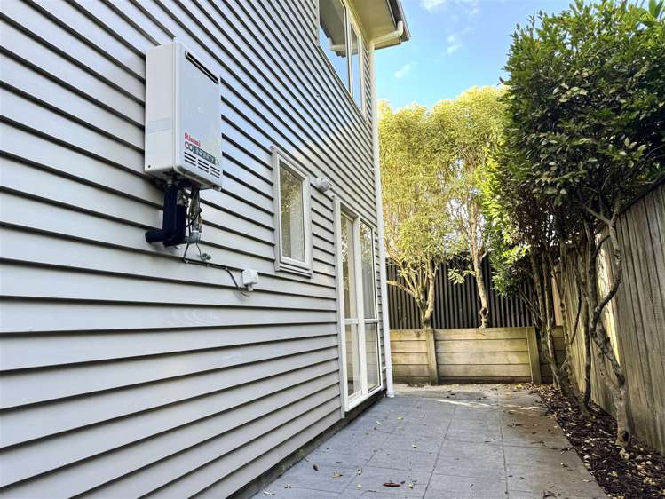 10d Trafalgar Street Johnsonville_11