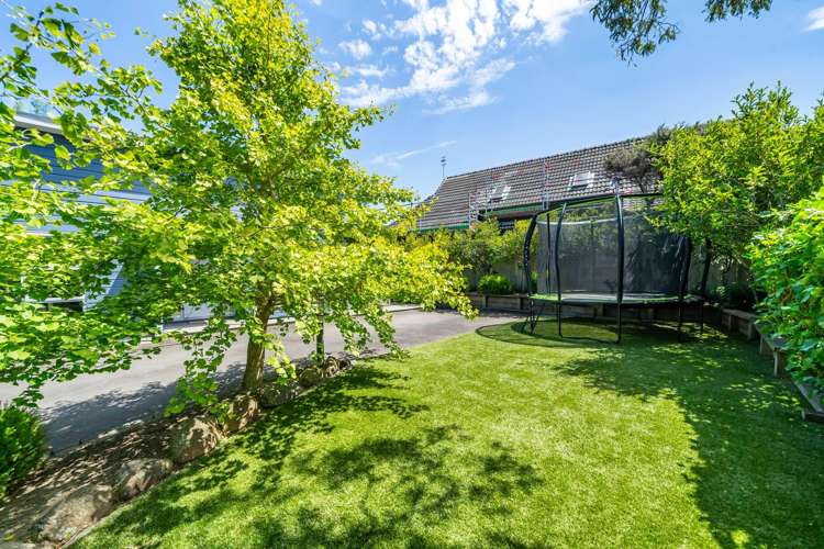 121 Hill Road Belmont_18