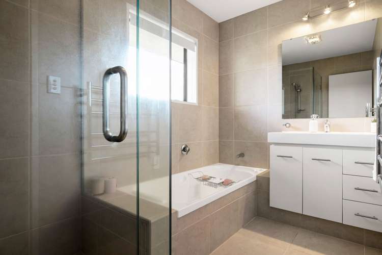 22 Hillary Street Chedworth_18