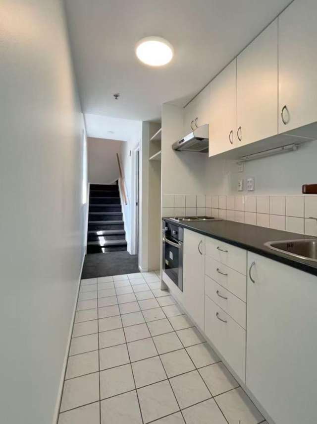 9C/3 Whitaker Place 10015_2