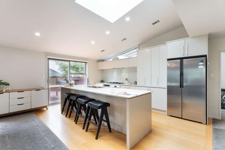 8 Halewood Grove Churton Park_3