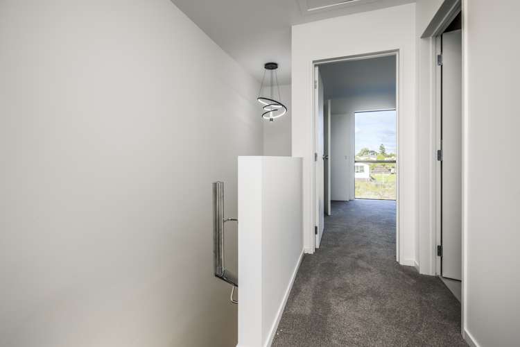 8/14 Clendon Place Manurewa_6