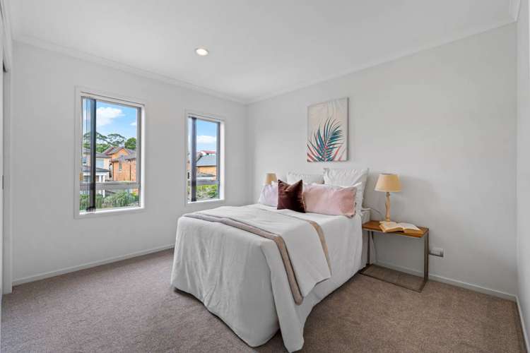 67 Fields Parade Oteha_14