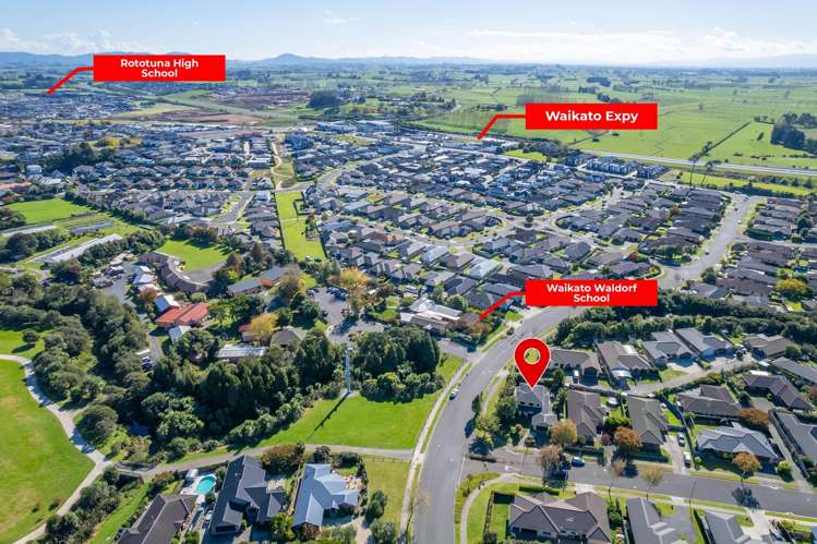 72 Barrington Drive Huntington_41