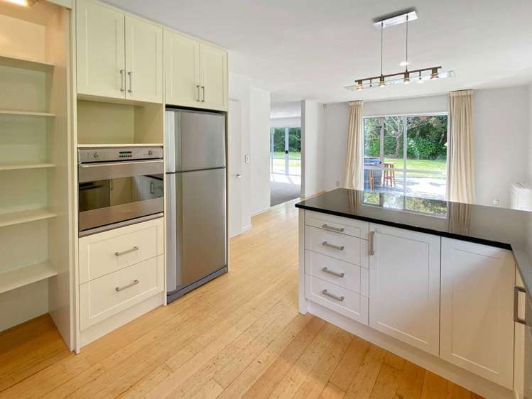 533 Johns Road Harewood_5