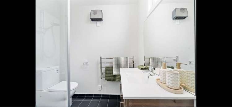 11 Meredith Street Addington_9