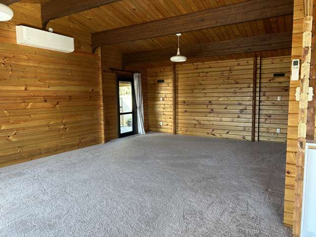 21 Kennedy Crescent Wanaka_3