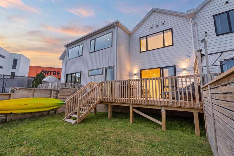 21 Seafarer Crescent Stanmore Bay_20
