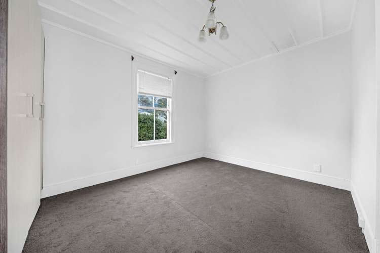 17 Hillside Crescent South Mt Eden_11
