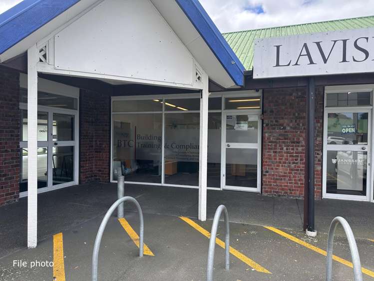 Shop 10/60 Queenspark Drive 'Parklands Mall' Parklands_8